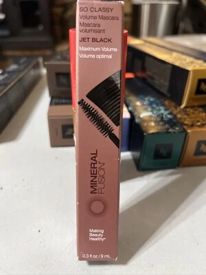 So Classy Jet Black Volume Mascara By Mineral Fusion - Image 1 of 3