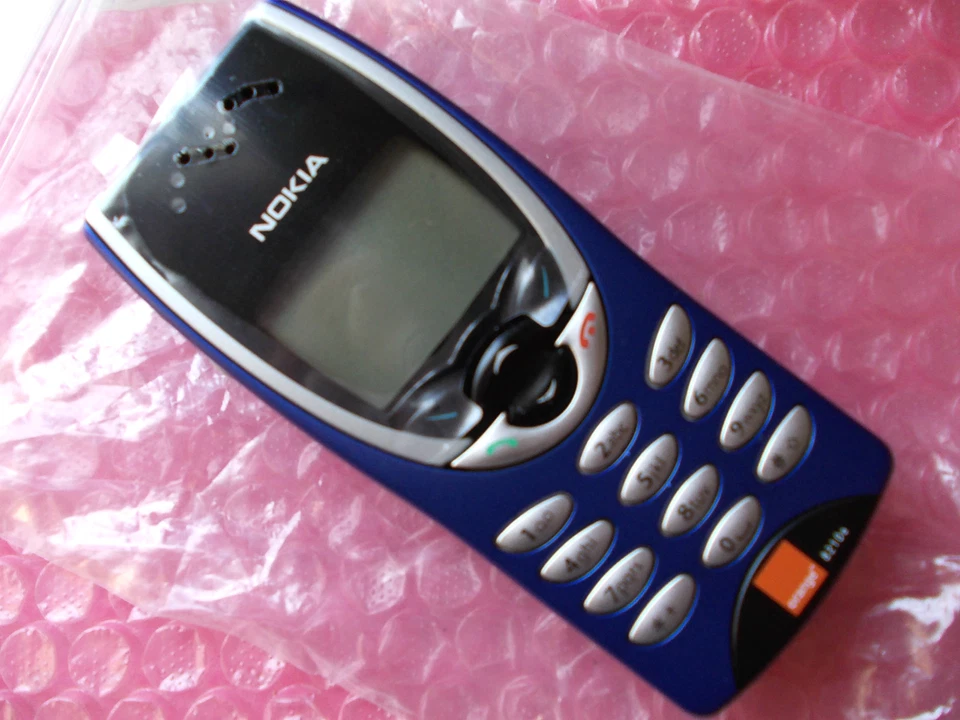 Telefono Cellulare NOKIA 8210  ORIGINALE - Immagine 1 di 1