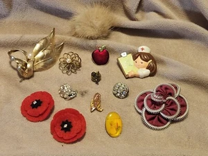 Vintage lot 13 flower Nurse Apple Aurora Borealis Rhinestone Brooch Pins - Picture 1 of 4