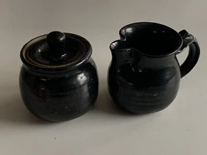 Tim Wedel 1994 handgefertigtes Studio Keramik schwarz Zucker & Milchkännchen Set - Bild 1 von 6