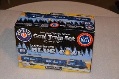 Lionel LCCA 58532 Reading Set Anthracite Blue Coal train set Engine & 2 Hoppers - Image 1 of 4