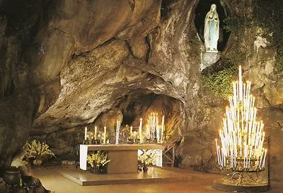 Lourdes - La Grotte Miraculeuse • 1.06€