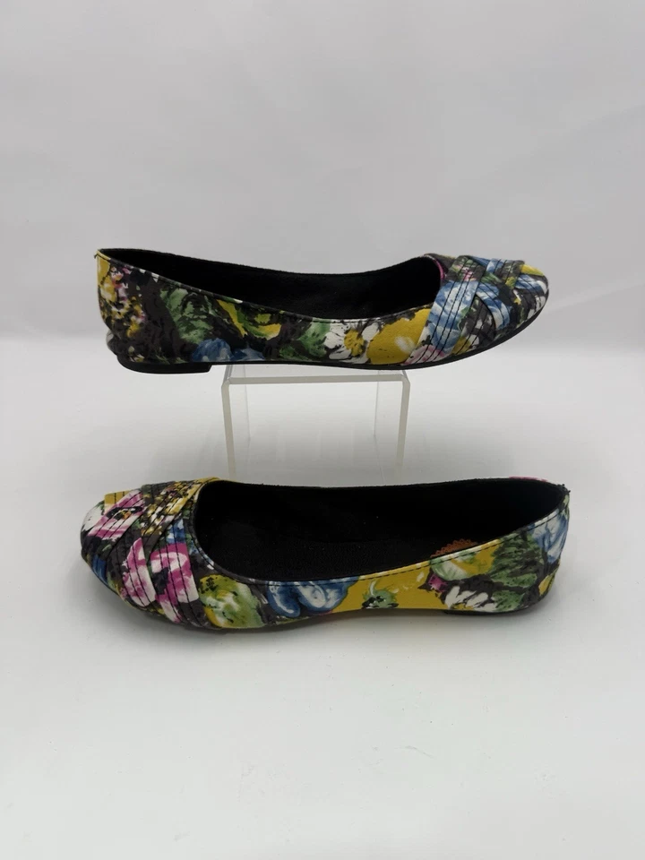 Sapato sem salto feminino Rocket Dog tamanho 9 multicolorido estampa floral tecido slip on - Imagem 1 de 4