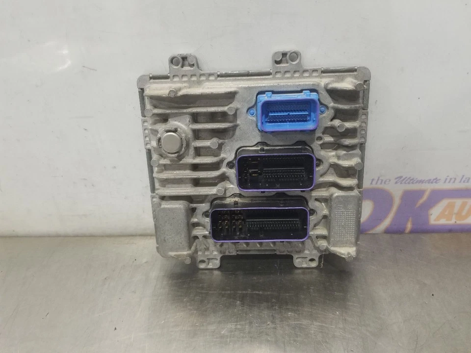 18 2018 GMC CANYON DENALI DIESEL 2,8 Л ECM МОДУЛЬ УПРАВЛЕНИЯ ДВИГАТЕЛЕМ 55506058 - Изображение 1 из 4