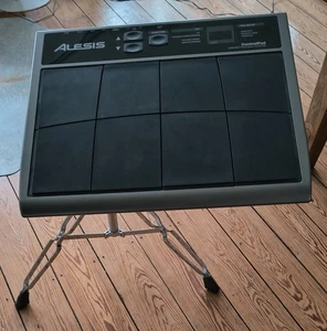 Alesis ControlPad - USB/MIDI Percussion Pad Controller inkl. Ständer - Bild 1 von 8