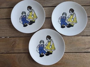 Drei Vintage RAGGEDY ANN & ANDY Keramik Teller, 8 5/8" rund Top Zustand - Bild 1 von 9