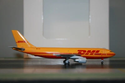 Aeroclassics 1:400 DHL Airbus A300-600F D-AEAK (AC419960) Die-Cast Model Plane - Image 1 of 4