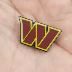 FABULOUS NFL WASHINGTON COMMANDERS FOOTBALL LAPEL PIN... - Picture 1 of 2