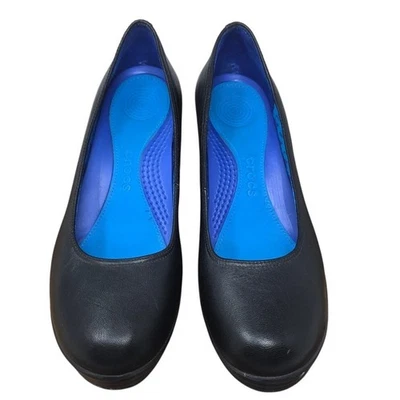 Zapato para mujer Crocs A Leigh negro azul cuña interior 3" 7 Foto 1 de 4