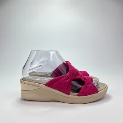 Sandalias cómodas Bzees Smile More rosa con cuña deslizable punta abierta para mujer talla 7 Foto 1 de 4