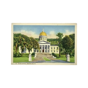 Tarjeta postal P01A State Capitol Montpelier VT: 1940 #899 Liberty 1¢ sello de defensa - Imagen 1 de 2