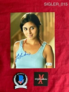 JAMIE-LYNN SIGLER AUTOGRAPHED SIGNED 8x10 PHOTO! THE SOPRANOS! MEADOW! BECKETT! - Picture 1 of 3