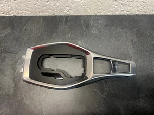 Schaltkulisse Mittelkonsole Abdeckung Chevrolet Camaro VI 2015- OEM 84092975 - Picture 1 of 2