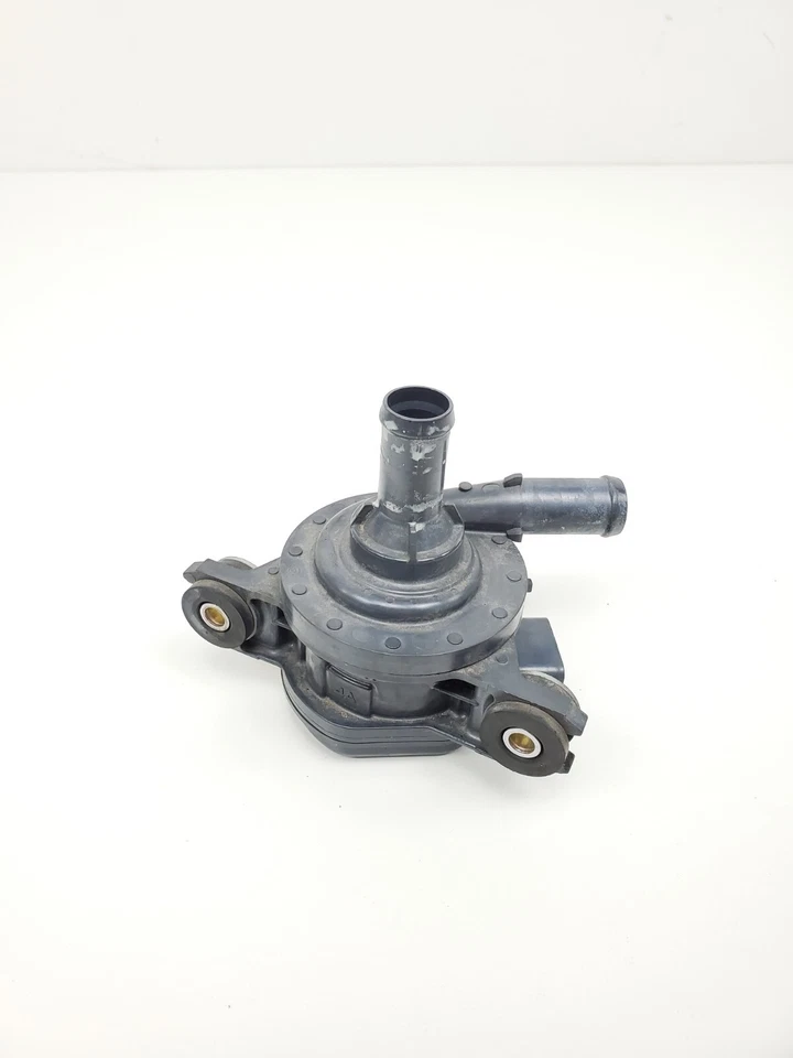 Bomba y mangueras auxiliares de refrigerante de agua ACURA MDX Hybrid 2017-2020 3,0 L AWD OEM  Foto 1 de 4