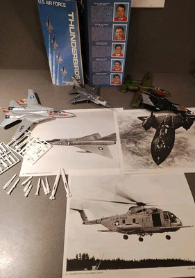 vtg. ertl lot of planes, navy, air force,  hm-16 Diecast, Thunderbirds 79 - Image 1 of 4