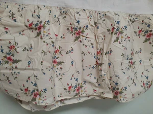 Ralph Lauren Pebble Path Twin Bed skirt NOS-Off White Cotton- Tiny Flowers - Picture 1 of 6