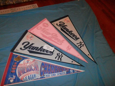 New York Yankees Pennant lot of 4 full size Vtg New Pennant Lot A 1996, Pink Cover