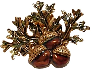 Acorn & Oak leaves, Avon, Lapel Pin - Picture 1 of 4