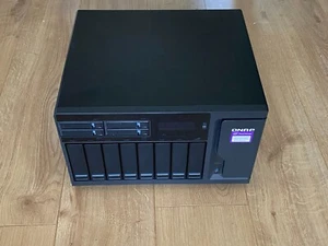 Qnap Desktop NAS unit Model TVS-1282 - Photo 1/3