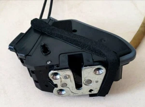 LIFE WARRANTY 2014 - 2019 GENUINE Nissan Rogue OEM RIGHT REAR Door Lock Actuator - Picture 1 of 5