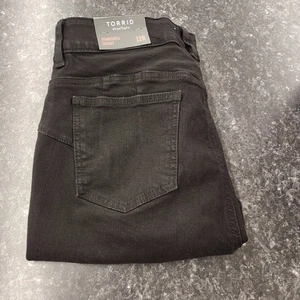 Torrid Premium Bombshell Skinny Jeans Women Size 12R Black Stretch Denim NEW - Picture 1 of 12