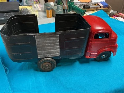 Vintage 1951-1953 Structo Barrel Truck, #811, Wind-Up, Red & Blue, 12.75", Used - Image 1 of 4