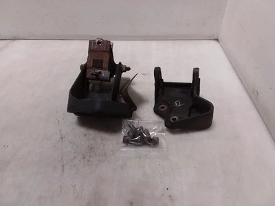 Suportes de montagem do motor Jeep TJ Wrangler 4.0L 2000-2006 148381 - Imagem 1 de 4