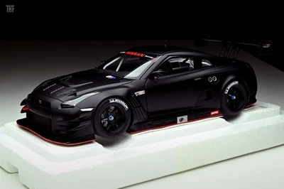 1/18 AUTOart Nissan GT-R Nismo GT3 R35 negro mate-81580 Foto 1 de 4