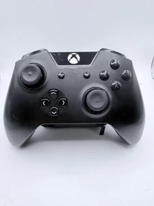 Razer Wolverine Tournament Edition Gaming Controller RZ06-0199 für Xbox One & PC - Bild 1 von 4