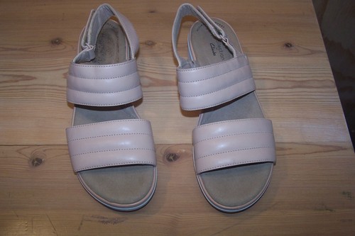 Collezione by Clarks Sandalo leggero salmone carne morbido slingback TG 8 5