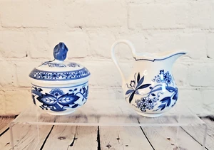 Vintage Hutschenreuther Blue Onion Mini Creamer and Lidded Sugar Germany - Picture 1 of 13