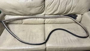 BMW E46 COUPE 2000-2006 RUBBER FRONT LEFT DRIVER DOOR WEATHER STRIP SEAL GASKET - Picture 1 of 10