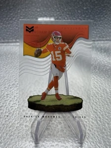 Panini Chronicles 2022 - Magnitude #MAG-1 Patrick Mahomes II - Imagen 1 de 2