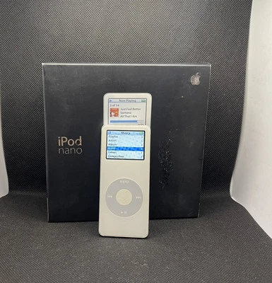 Apple Ipod Nano 1 Generazione 1GBScatola Originale Box Cavo A1137 Batteria Nuova - Immagine 1 di 4