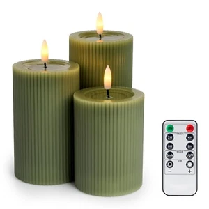 Set di 3 candele LED a costine verde loden - senza fiamma, telecomando, a batteria - Foto 1 di 9