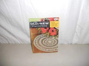 Vintage 1961 Coats & Clarks Old And New Favorites Book No. 124 - Picture 1 of 2