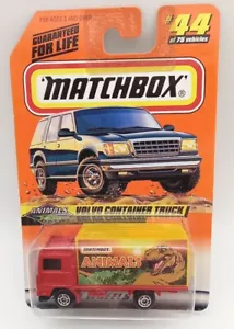 Matchbox Volvo Container Truck Red #44/75 Animals #38 Dinosaurs Vintage U6 1998 - Picture 1 of 3