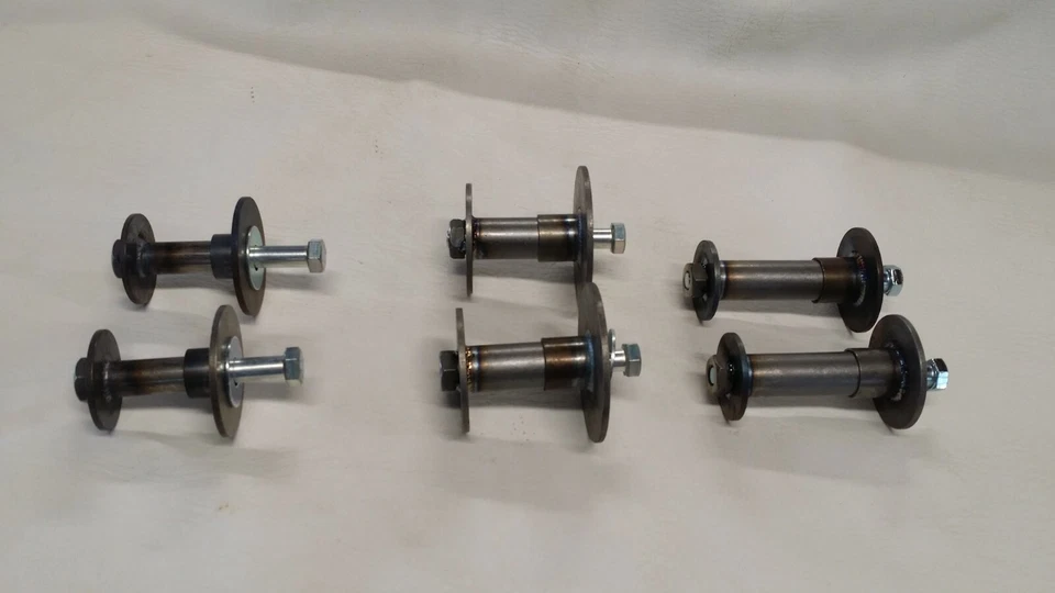 Kit de 24 piezas de herrajes de montaje de carrocería Ford Ranger 1983-1997 para Prothane 6-106 Foto 1 de 4