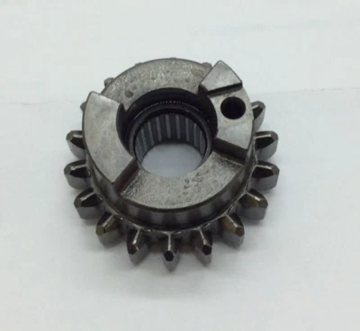Yamaha Vmax 500 Reverse Pinion Gear 1 8CW-W1714-00-00 18T Venture Apex SX Nytro - Image 1 of 4