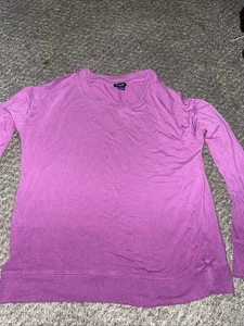 Herrlicher lila Ombré Langarm weicher Rundhalsausschnitt Pullover Größe Small - Bild 1 von 9