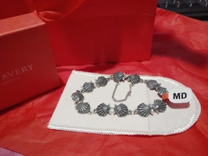 2025 Retired Archives James Avery Sterling Lion's Paw Artistic Shell Bracelet - Picture 1 of 4