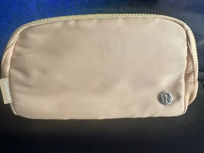 Lululemon Everywhere Belt Bag Crossbody Silver Drop - Image 1 of 4