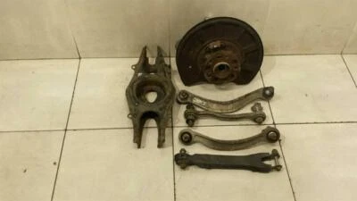 MERCEDES E W212 Left Rear Hub Set A2123502108 Carcasa de cojinete de rueda trasero izquierdo AMG - Imagen 1 de 4