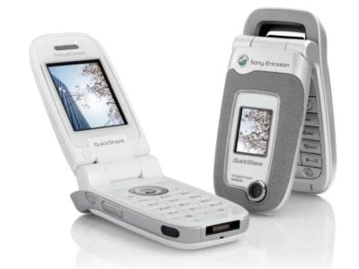 Original Sony Ericsson Z520 Z520i Flip Phone CAMERA 2G GSM 900/1800/1900 - Image 1 of 4