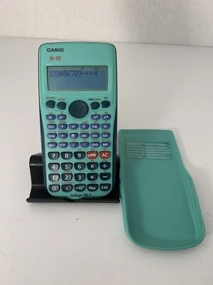 Calculatrice Casio Fx-92 Collège 2D+ - Bon état - Photo 1/2