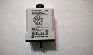 ZEK111A Allen-Bradley 700-HT12AA1 SER A Time Delay Relay 0.1s~10s 120VAC 50/60Hz - Foto 1 di 6