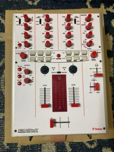 Vestax PMC-05Pro IV White and Red 2-Channel DJ Mixer DVS MIDI JPN - Picture 1 of 3
