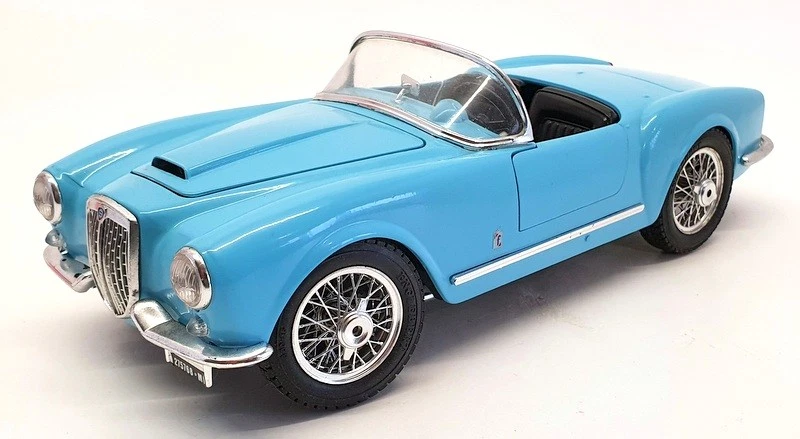Burago escala 1/18 Diecast 3010 - 1955 Lancia Aurelia B24 Spider - azul Foto 1 de 4