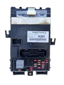 05-06 Ford Mustang Fuse Box Body Control Module BCM Delphi 5R3T-14B476-FB - Picture 1 of 2
