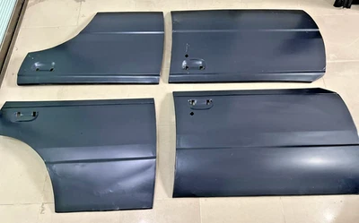 Toyota Corolla 1980-83 vagón/4 puertas ke70 - ke75 - ae7 cubiertas/paneles puertas traseras Foto 1 de 4